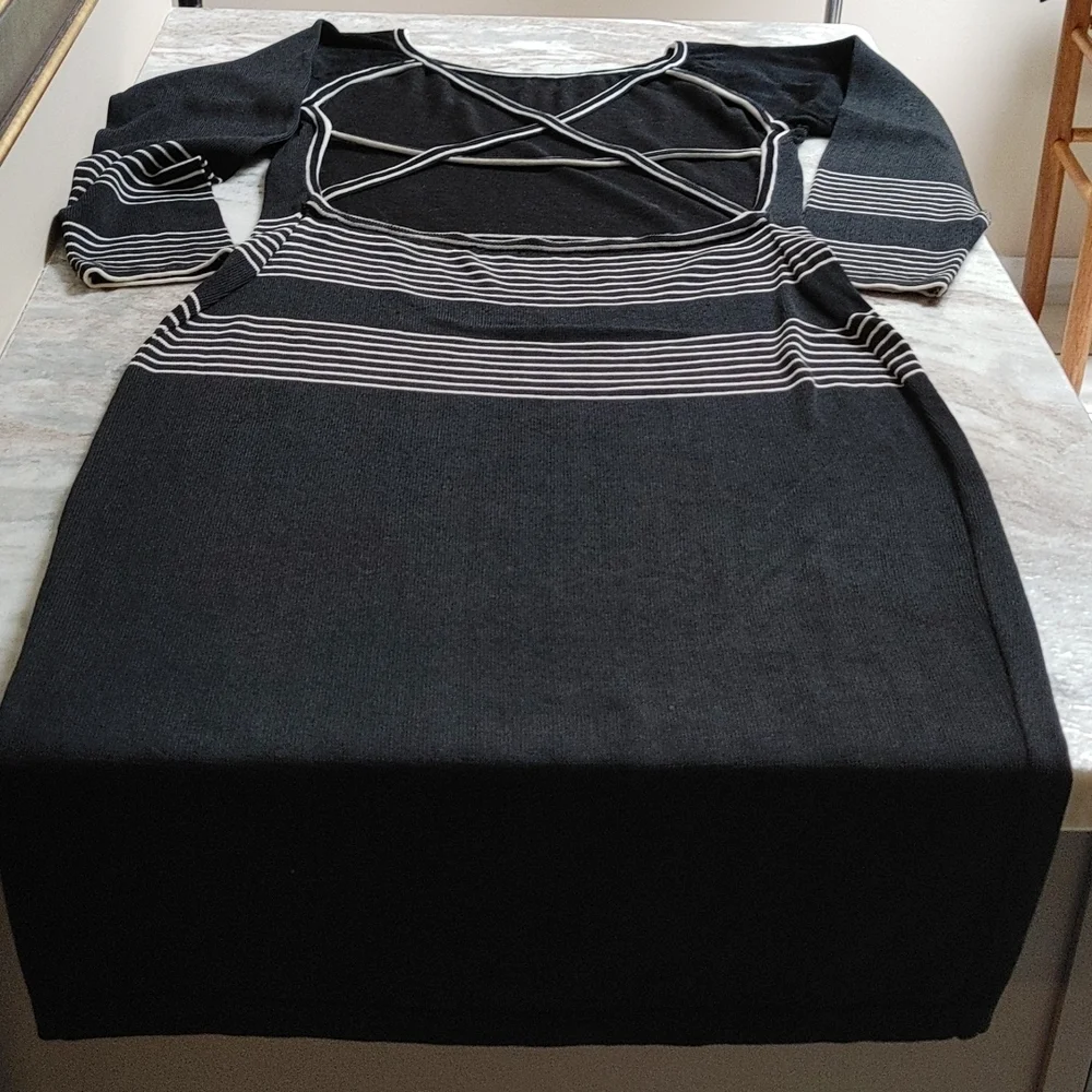 Vintage Poi....by Krizia Knit Italian Open Back Black White Striped Fitted Dress - Picture 7 of 16